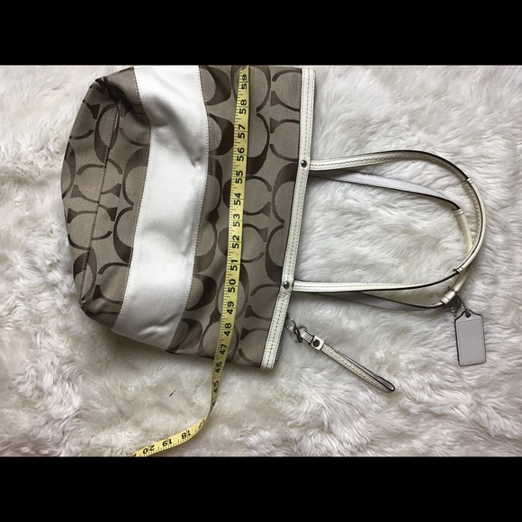 Coach brown/tan signature small shoulder bag - Picture 5 of 8